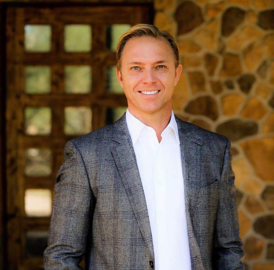 Jeff Fisher real estate agent Arizona with his Dog